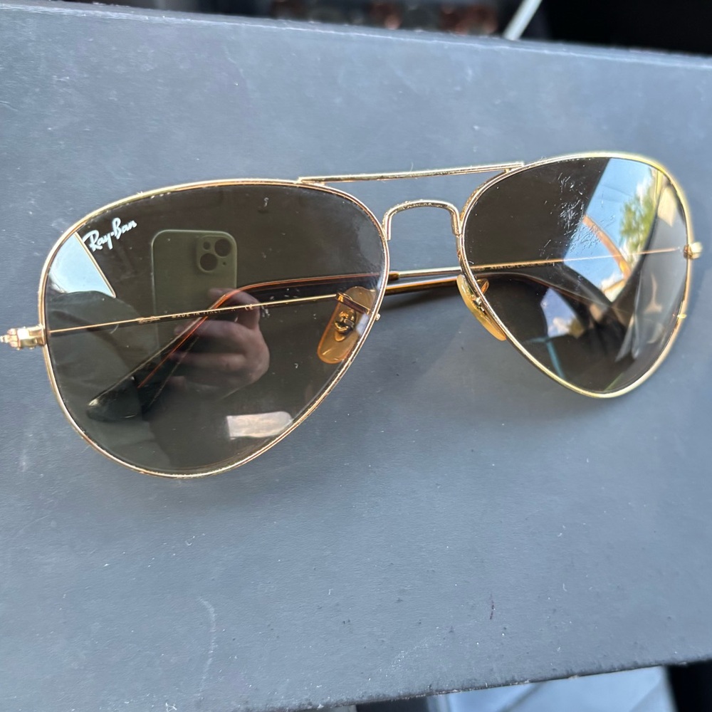 Ray-Ban Gold Frame Aviator Sunglasses